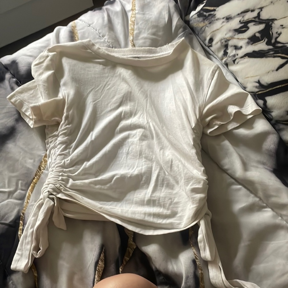 Urban outfitters White t shirt